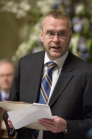 Le ministre Claude Béchard. Le ministre Claude Béchard.