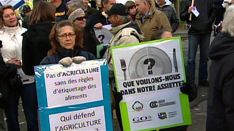 Les agriculteurs manifestent en ville Les agriculteurs manifestent en ville
