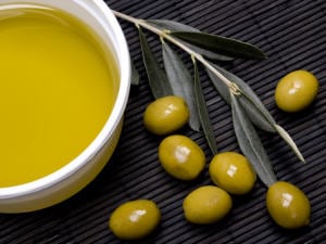 De l'huile d'olive De l'huile d'olive