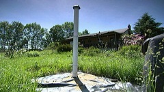 Puits artésien contaminé au gaz de schiste Puits artésien contaminé au gaz de schiste