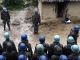 Des casques bleus indiens de la MONUSCO mènent un exercice à Luvungi, dans l'est de la République démocratique du Congo, le 4 septembre 2010 Des casques bleus indiens de la MONUSCO mènent un exercice à Luvungi, dans l'est de la République démocratique du Congo, le 4 septembre 2010