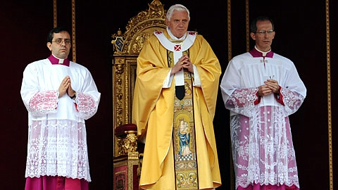 Le pape Benoît XVI Le pape Benoît XVI