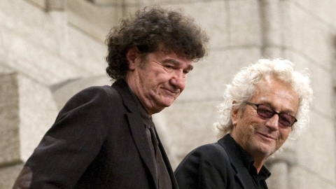 Robert Charlebois et Luc Plamondon à la Chambre des communes, le 30 novembre 2010 Robert Charlebois et Luc Plamondon à la Chambre des communes, le 30 novembre 2010