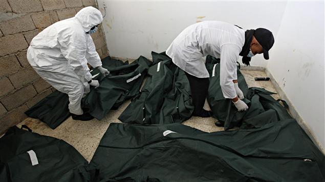 La morgue de l'hôpital de Benghazi s'est remplie de corps lors de l'insurrection de la mi-février. La morgue de l'hôpital de Benghazi s'est remplie de corps lors de l'insurrection de la mi-février.