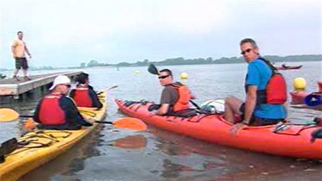 Des kayakistes Des kayakistes
