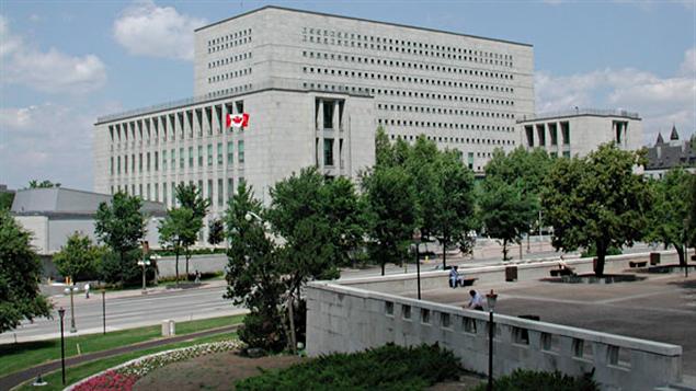 L'édifice de Bibliothèque et Archives Canada, situé au centre-ville d'Ottawa L'édifice de Bibliothèque et Archives Canada, situé au centre-ville d'Ottawa