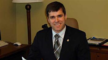 Le candidat conservateur dans Glengarry-Prescott-Russell, Pierre Lemieux. Le candidat conservateur dans Glengarry-Prescott-Russell, Pierre Lemieux.