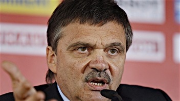 René Fasel René Fasel