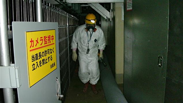 Employé dans la centrale nucléaire de Fukushima Employé dans la centrale nucléaire de Fukushima