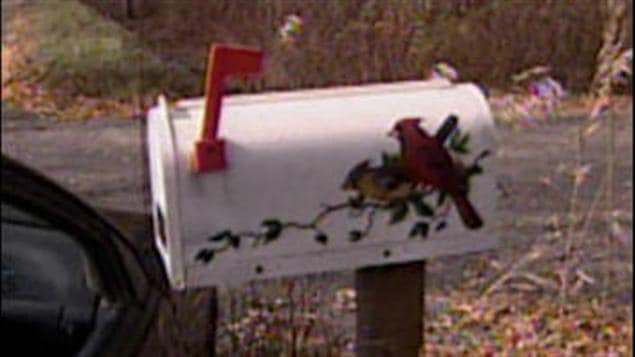 Une boîte aux lettres en milieu rural Une boîte aux lettres en milieu rural
