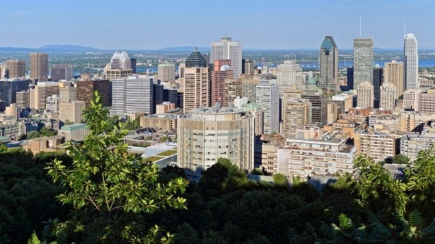 Le centre-ville de Montréal Le centre-ville de Montréal