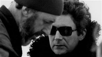 Le cinéaste Michel Brault en compagnie de Claude Jutra (archives) Le cinéaste Michel Brault en compagnie de Claude Jutra (archives)