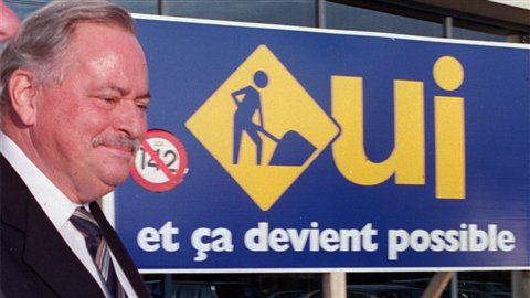 Le premier ministre Jacques Parizeau pendant la campagne référendaire de 1995. Le premier ministre Jacques Parizeau pendant la campagne référendaire de 1995.