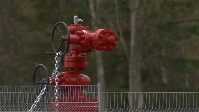 Valve d'un puit de gaz de schiste. Valve d'un puit de gaz de schiste.