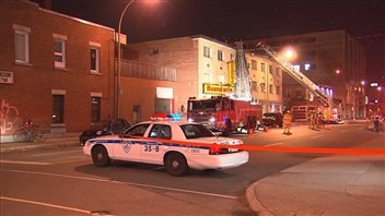 Les pompiers ont trouvé des traces d'accélérant sur les lieux. Les pompiers ont trouvé des traces d'accélérant sur les lieux.