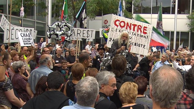 La manifestation pour une commission d'enquête publique à Montréal La manifestation pour une commission d'enquête publique à Montréal