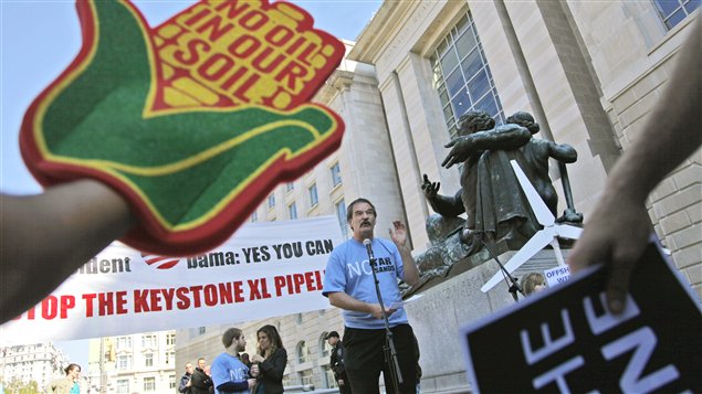 Des opposants au projet d'oléoduc Keystone XL à Washington, le 7 octobre Des opposants au projet d'oléoduc Keystone XL à Washington, le 7 octobre