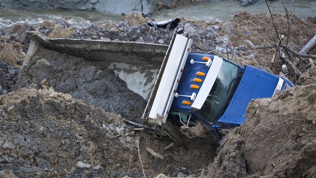 Camion enseveli Camion enseveli