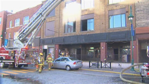 Incendie dans l'ex-Maysen Pub à Sherbrooke Incendie dans l'ex-Maysen Pub à Sherbrooke