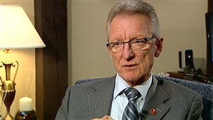 Le sénateur Pierre-Hugues Boisvenu Le sénateur Pierre-Hugues Boisvenu