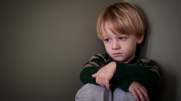 Un enfant en punition Un enfant en punition
