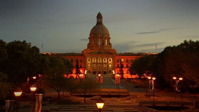 L'Assemblée législative de l'Alberta à Edmonton. L'Assemblée législative de l'Alberta à Edmonton.
