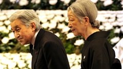 L'empereur Akihito et son épouse Michiko L'empereur Akihito et son épouse Michiko