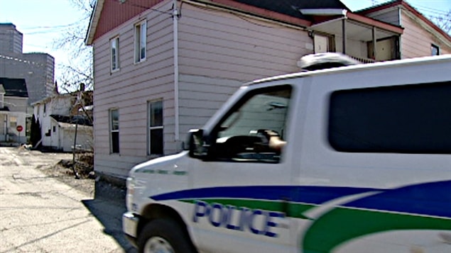 Des résidences de la rue Morin seront démolies. Des résidences de la rue Morin seront démolies.