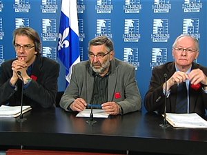 De gauche à droite, Mario Beauchemin, président de la Fédération des enseignants de cégep, Jean Trudelle, président de la Fédération nationale des enseignants du Québec et Max Roy, président de la Fédération québécoise des professeurs d'université.