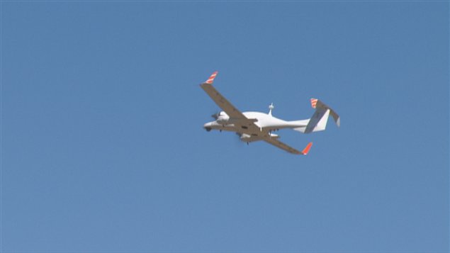 Un drone en vol à Alma Un drone en vol à Alma