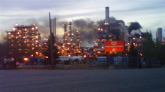 L'incendie qui a éclaté à la raffinerie Co-op de Regina n'a fait aucun blessé. L'incendie qui a éclaté à la raffinerie Co-op de Regina n'a fait aucun blessé.