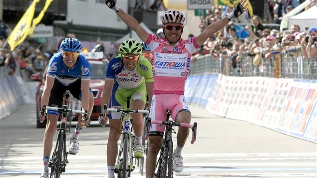Rodriguez devant Basso et Hesjedal Rodriguez devant Basso et Hesjedal