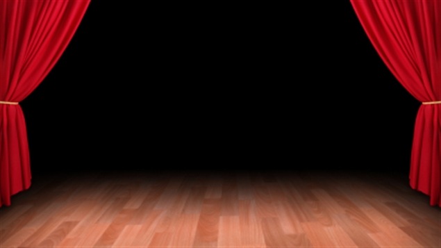 theatre scene plancher bois rideau theatre scene plancher bois rideau