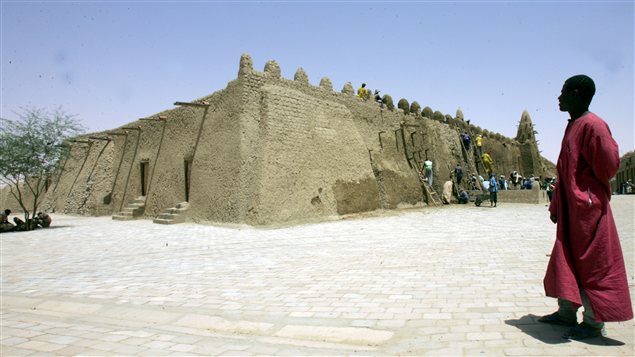 La grande mosquée Djingareyber de Tombouctou. La grande mosquée Djingareyber de Tombouctou.