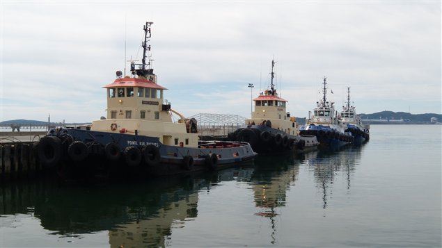 Dans le port de Sept-Îles Dans le port de Sept-Îles