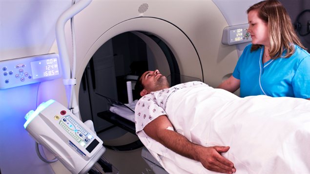 Un patient subit un examen de tomodensiometrie. (archives) Un patient subit un examen de tomodensiometrie. (archives)