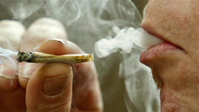 fumeur_marijuana fumeur_marijuana