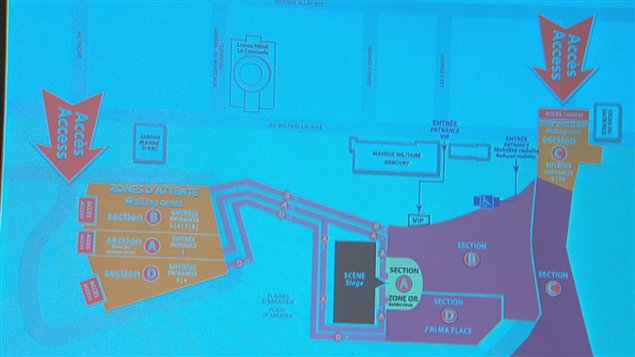 Les quatre zones d'attente (en orange) seront aménagées aux alentours de la scène. Les détenteurs de billets auront accès à ces zones dès 10 h. Les corridors qui mèneront au site du spectacle ouvriront vers 17 h. Les quatre zones d'attente (en orange) seront aménagées aux alentours de la scène. Les détenteurs de billets auront accès à ces zones dès 10 h. Les corridors qui mèneront au site du spectacle ouvriront vers 17 h.