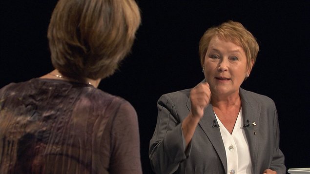 Pauline Marois réplique à Françoise David. Pauline Marois réplique à Françoise David.