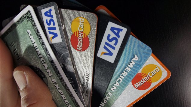 Un évantail de cartes de crédit. Un évantail de cartes de crédit.