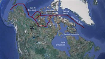 Le passage du Nord-Ouest reliant l'océan Atlantique à l'océan Pacifique en passant entre les îles arctiques du Grand Nord canadien Le passage du Nord-Ouest reliant l'océan Atlantique à l'océan Pacifique en passant entre les îles arctiques du Grand Nord canadien