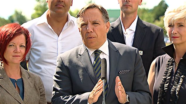 François Legault en point de presse à Saint-Constant François Legault en point de presse à Saint-Constant