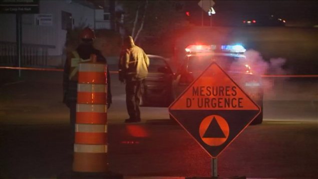 Un incendie à Chesterville force l'évacuation d'une cinquantaine de résidences. Un incendie à Chesterville force l'évacuation d'une cinquantaine de résidences.