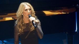 Céline Dion a été la première a monté sur scène, à la grande joie de ses nombreux admirateurs présents au Métropolis, à Montréal Céline Dion a été la première a monté sur scène, à la grande joie de ses nombreux admirateurs présents au Métropolis, à Montréal
