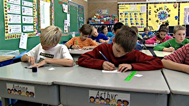 Des enfants à l'école Mont-Bleu de Gatineau. Des enfants à l'école Mont-Bleu de Gatineau.