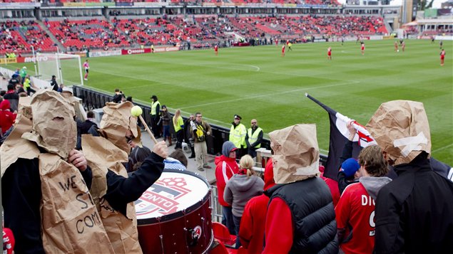 Partisans déçus et gradins désertés au BMO Field de Toronto Partisans déçus et gradins désertés au BMO Field de Toronto