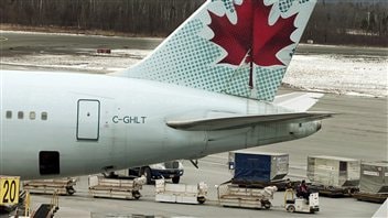 Un avion d'Air Canada Un avion d'Air Canada