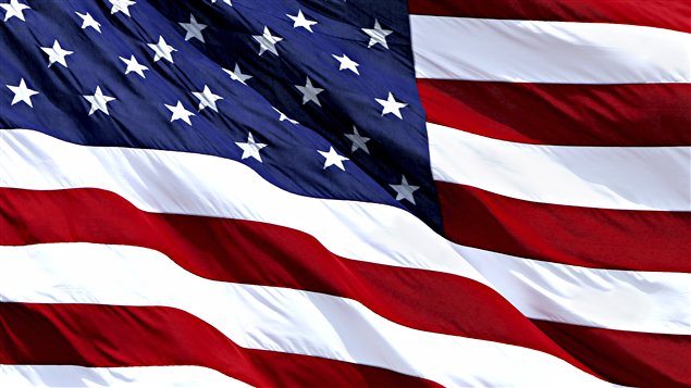 Le drapeau américain flottant au vent / © Jason Lugo, iStockphoto Le drapeau américain flottant au vent / © Jason Lugo, iStockphoto