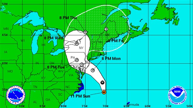 La trajectoire probable de Sandy, à 23 h dimanche. La trajectoire probable de Sandy, à 23 h dimanche.