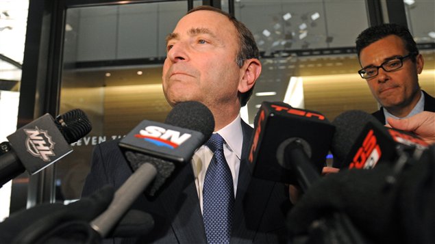 Gary Bettman à New York Gary Bettman à New York